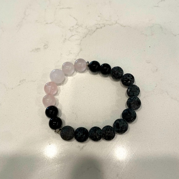 Set of 4 handmade bead bracelets - Picture 4 of 5